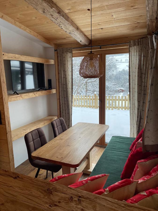 Chaleny - Das Erste Tiny House Chalet Im Zillertal Хайнценберг Екстериор снимка